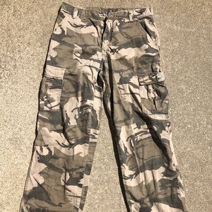 wrangler vintage authentic camo cargo pants
